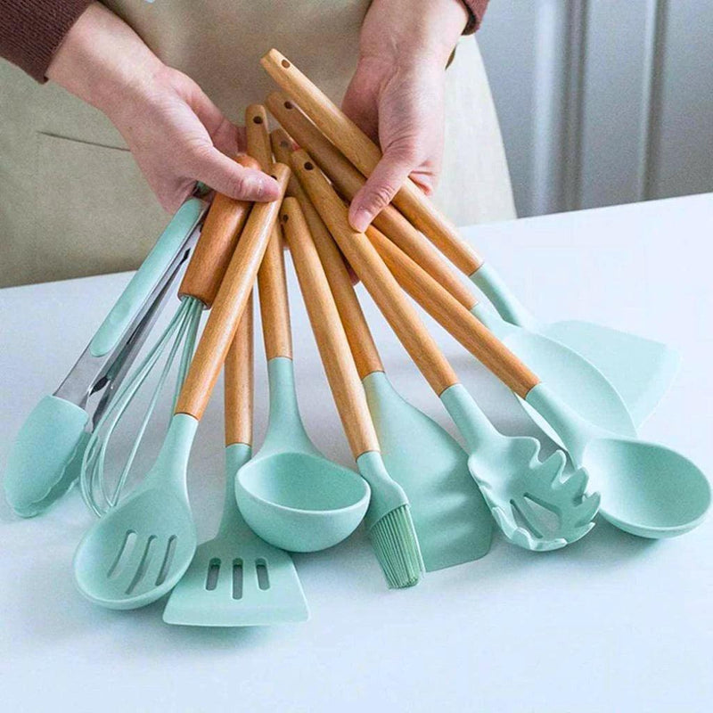 KIT de Utensílios Para Cozinha em Silicone e Bambu 12 Peças - Ízer Digital